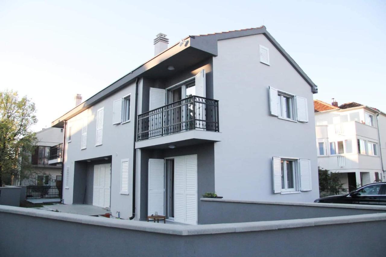 Apartman Ivana Biograd Na Moru Exteriör bild